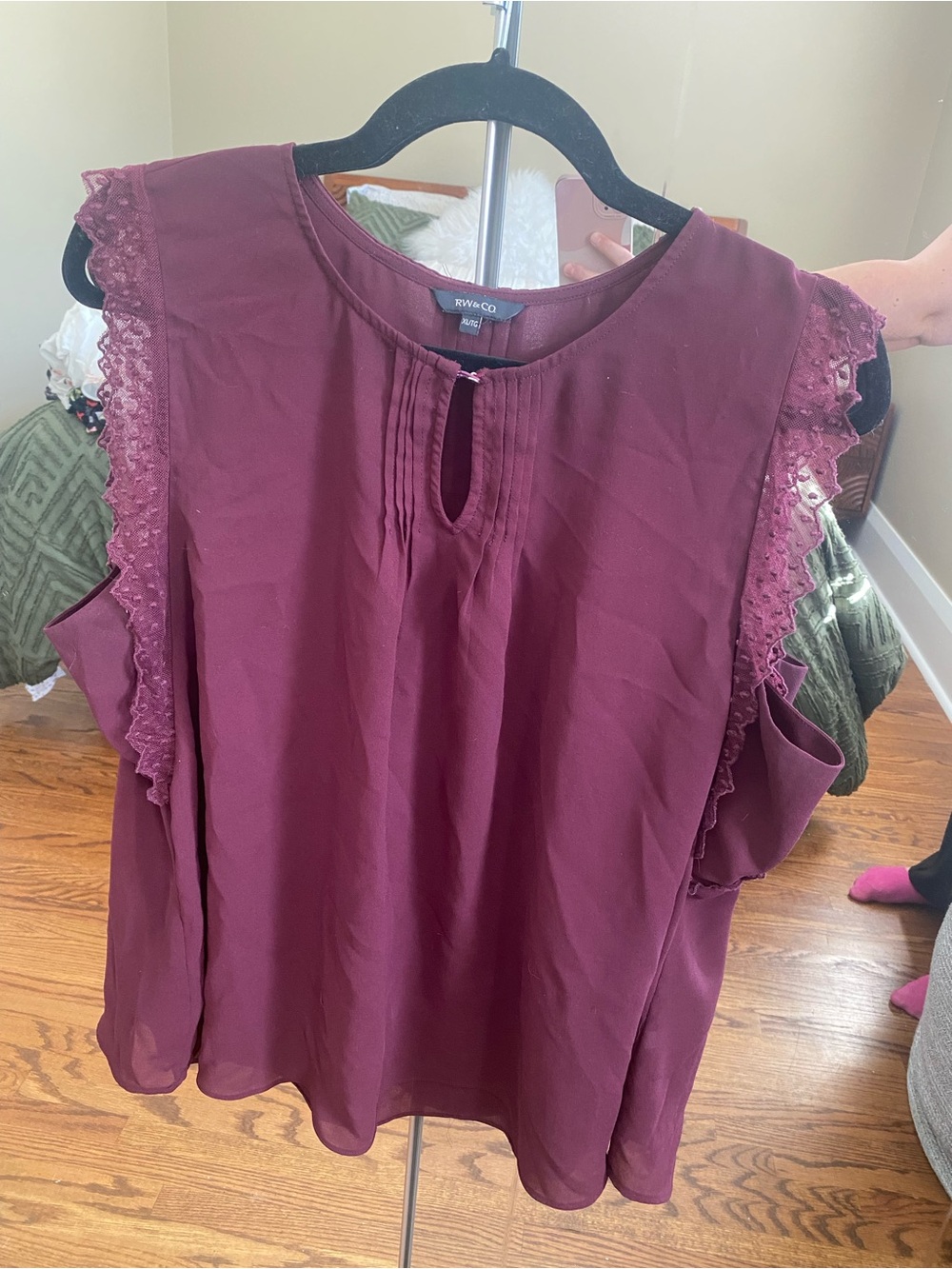 RW&CO Burgundy Lace-Trim Sleeveless Blouse